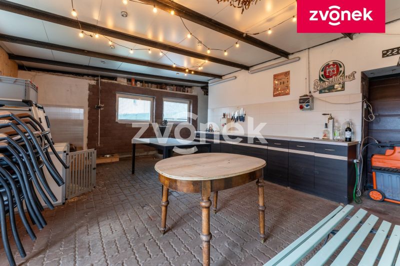Prodej rodinného domu 214 m², Zlín - Prštné
