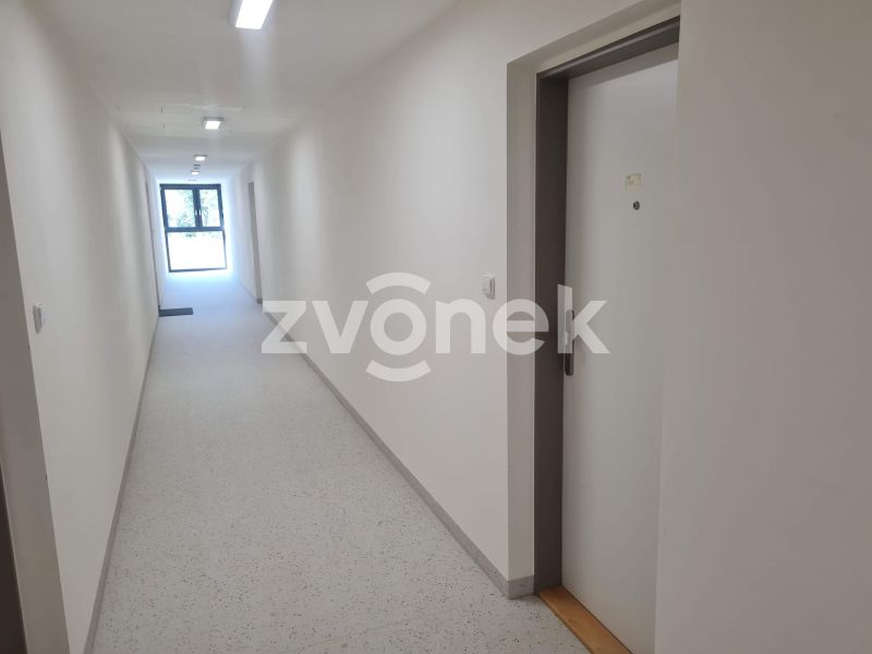 Pronájem bytu 2+kk 57 m², Zlín - Příluky