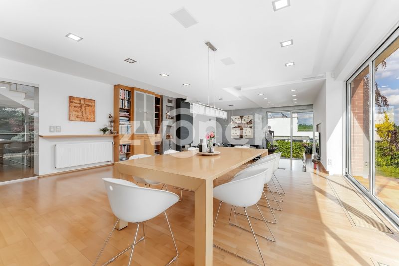 Velkorysá rodinná vila 7+1, 479 m², pozemek 1 503 m² – Zlín, Nivy IV