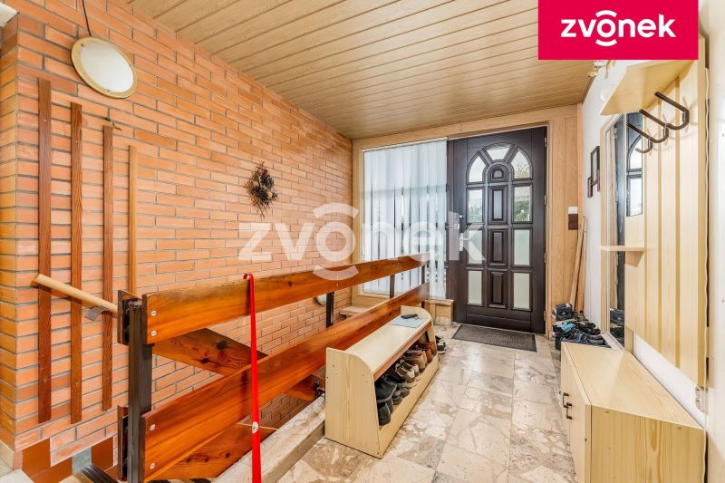 Prodej rodinného domu 260 m², Otrokovice