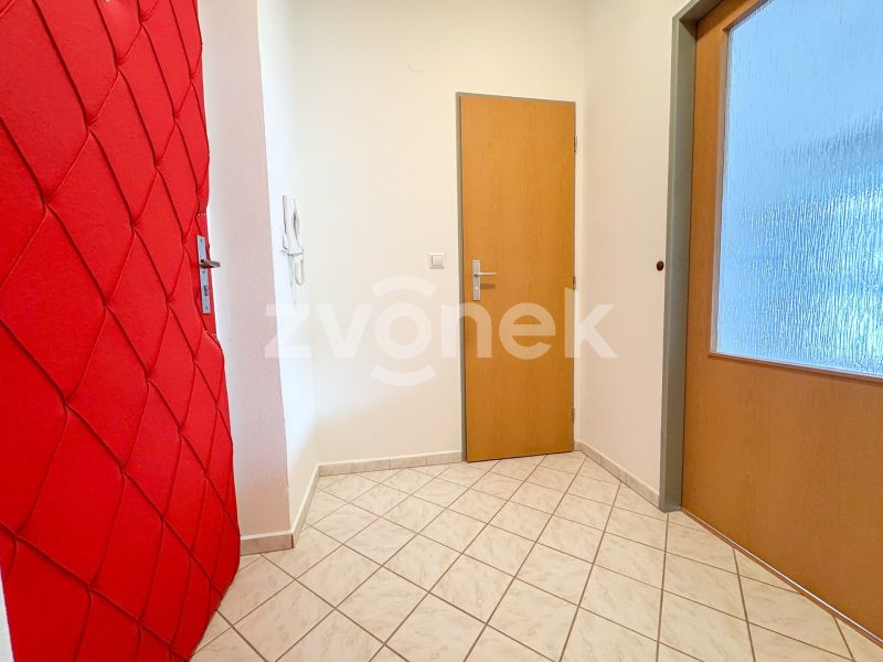 1+kk Zlín - Březnická, velká terasa, ihned