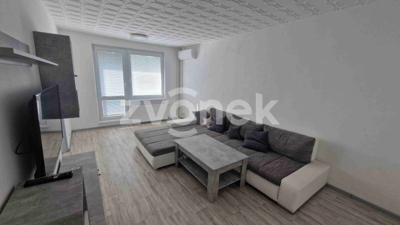 Pronájem bytu 2+1 po rekonstrukci, sídliště Kopánky, Staré Město