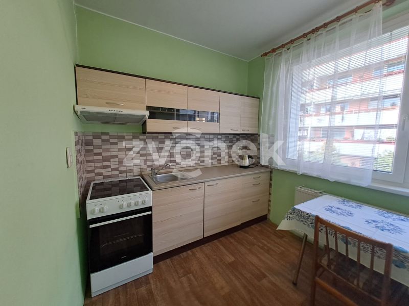Pronájem bytu 1+1 35 m², Zlín - U Trojáku