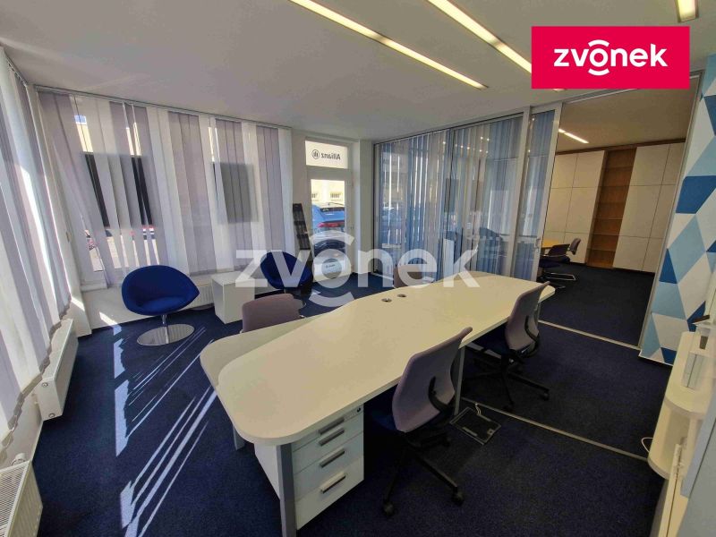 Pronájem kanceláře 100 m², Otrokovice