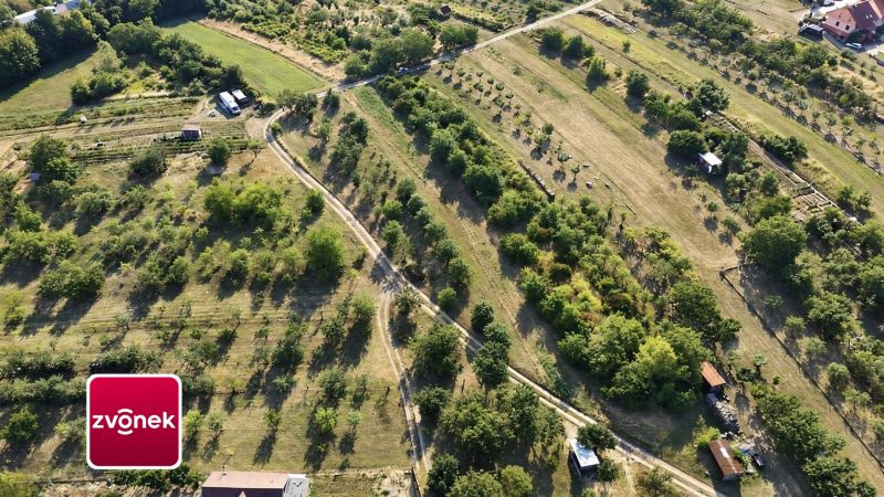 Prodej stavebního/investičního pozemku 2 143 m², Zlechov