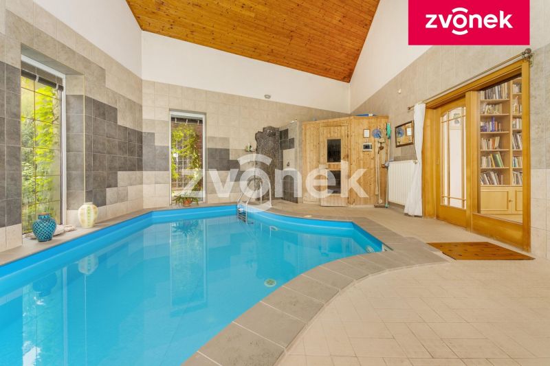 Prodej rodinného domu 180 m², Pozlovice