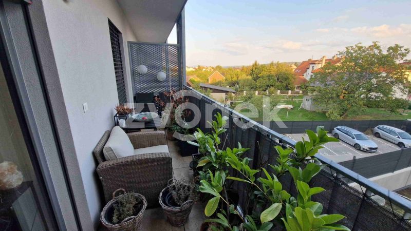 Pronájem bytu 2+kk 50 m², Staré Město
