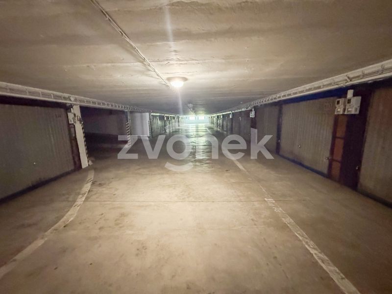 Pronájem garáže 16 m², Zlín