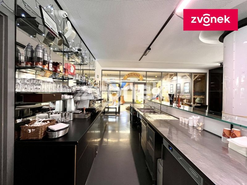 Kompletně vybavená kavárna s flexibilním využitím a startovacími podmínkami - Zlín, Kudlov