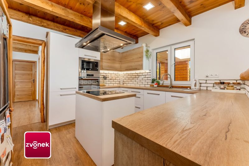 Prodej rodinného domu 4+kk, 191 m², Zádveřice-Raková