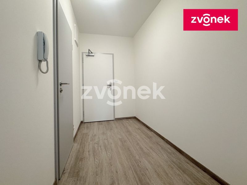 1+kk Zlín - Nad Stráněmi, terasa, ihned