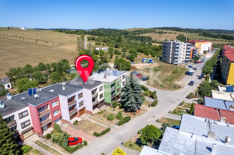 Prodej řadového rodinného domu se zahradou a garáží ve Valašských Kloboukách