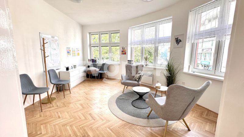 Pronájem kanceláře 40 m², Zlín
