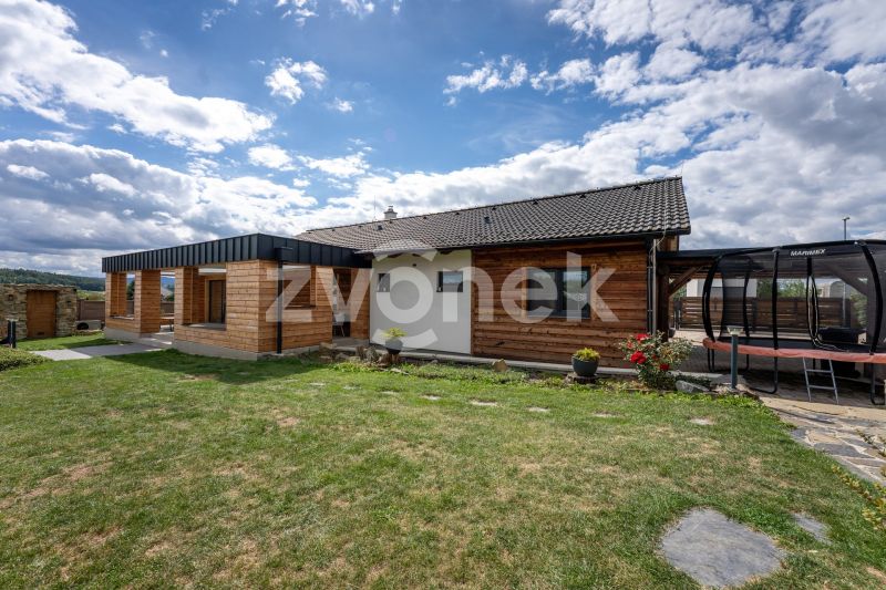 Prodej rodinného domu 4+kk, 191 m², Zádveřice-Raková