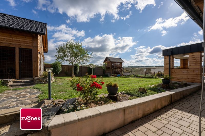 Prodej rodinného domu 4+kk, 191 m², Zádveřice-Raková