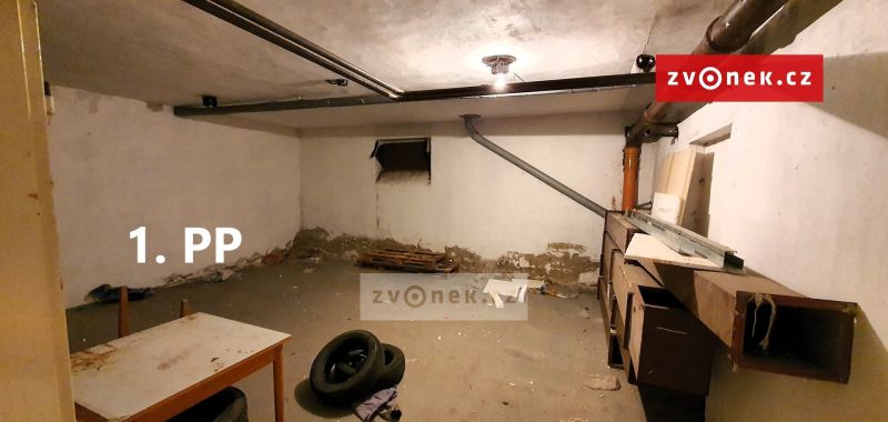 Pronájem obchodního prostoru 365 m², Hluk