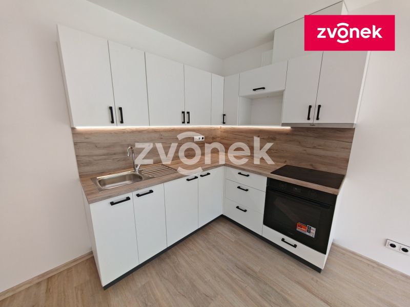 Pronájem bytu 1+kk 40 m², Otrokovice