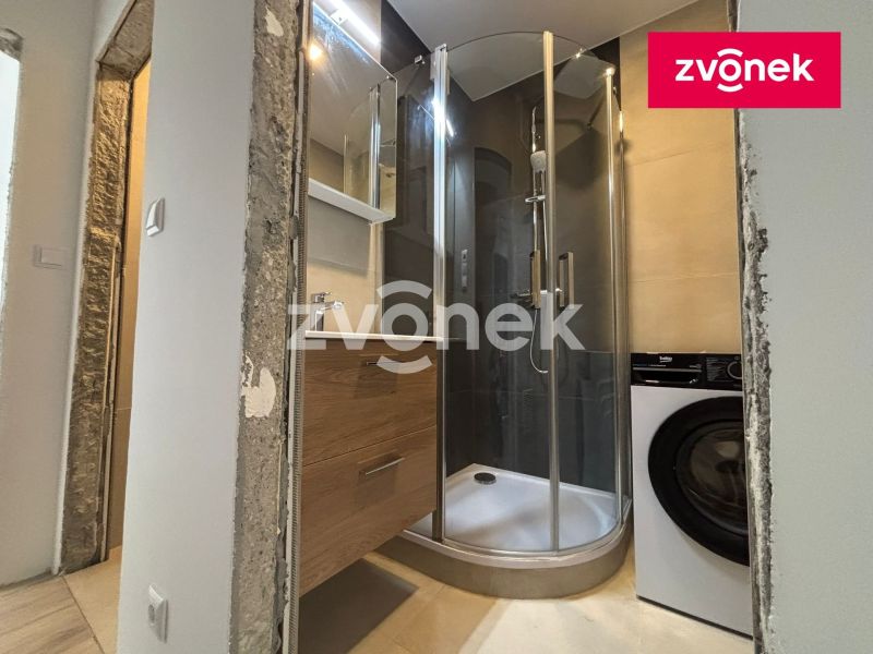 Pronájem bytu 2+1 56 m², Zlín - Malenovice
