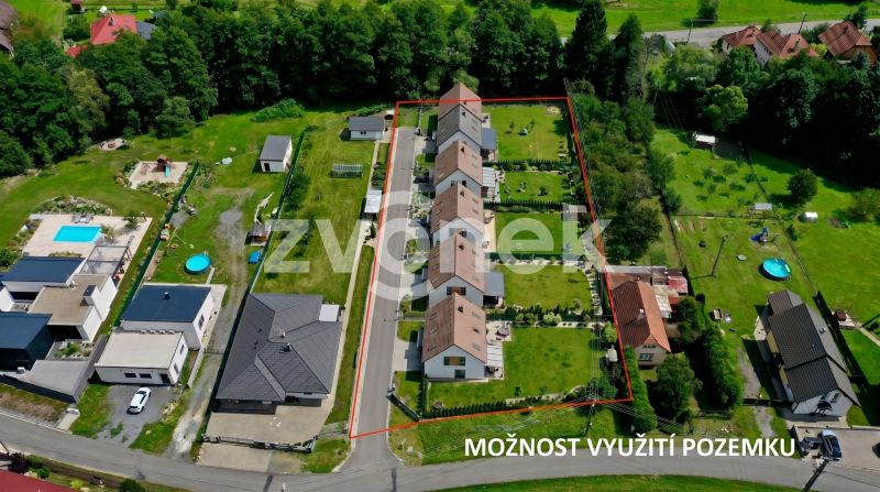 Prodej stavebního pozemku 3688 m², Želechovice nad Dřevnicí
