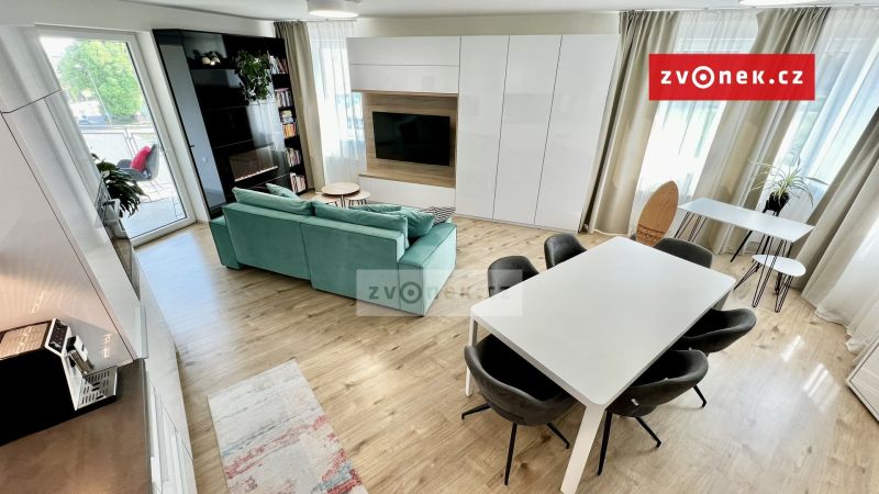 Byt 2+kk Malenovice, parkovací stání