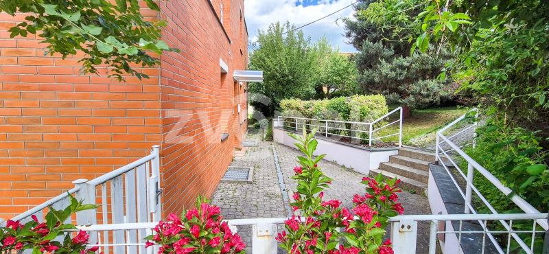 Pronájem rodinného domu 200 m², Zlín