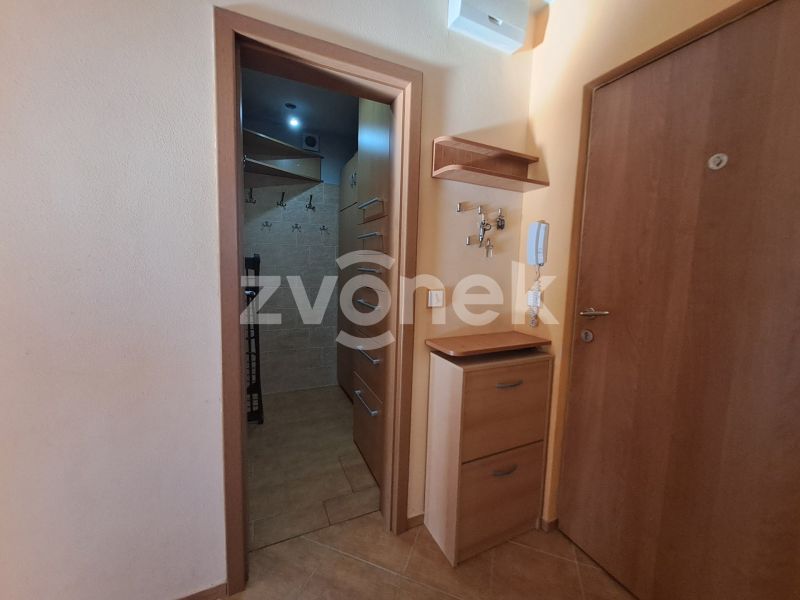 Pronájem bytu 2+1 48 m², Zlín
