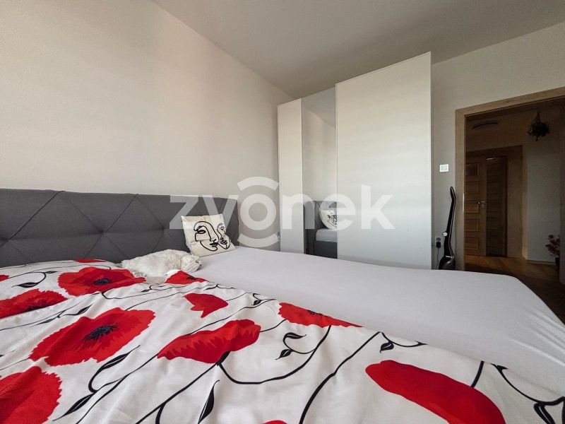 3+1 po celkově rekonstrukci s nádherným výhledem, 86m2 – Kroměříž, ul. Zborovská