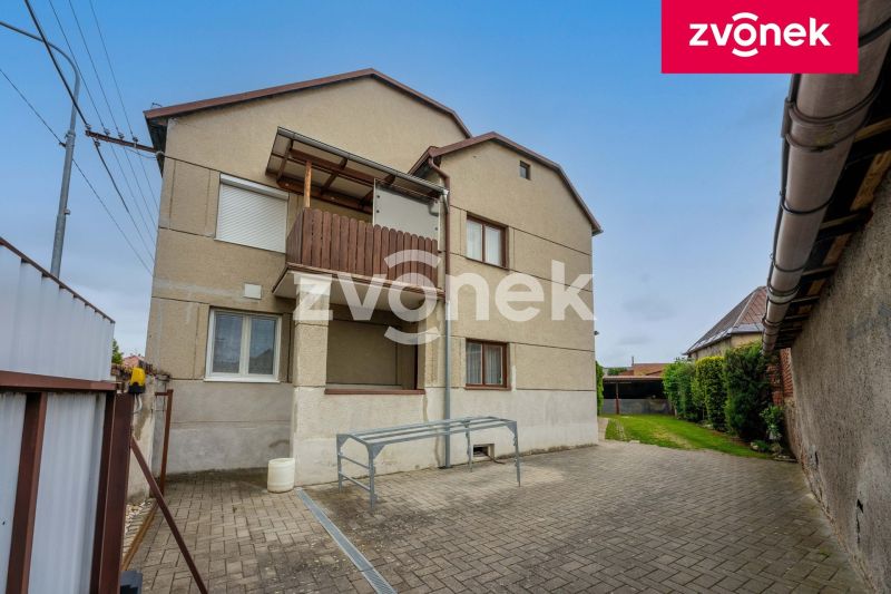 Prodej rodinného domu 220 m², Břest