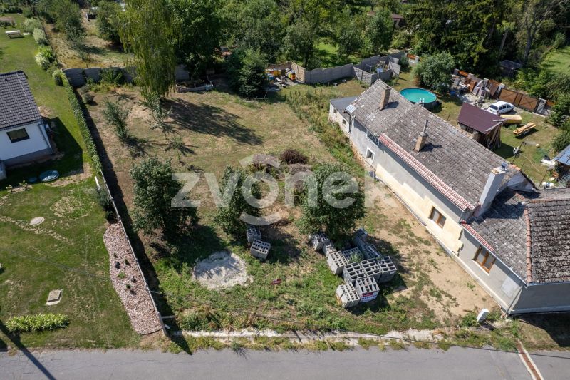 Prodej stavebního pozemku 800 m², Kroměříž - Těšnovice