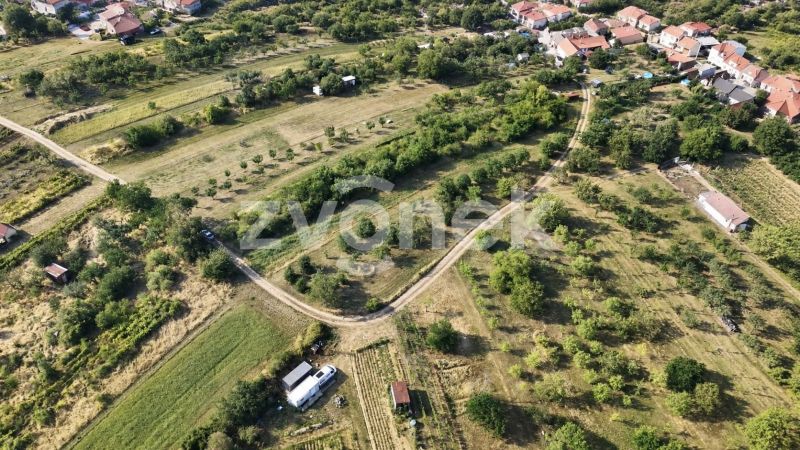 Prodej stavebního pozemku 2 143 m², Zlechov
