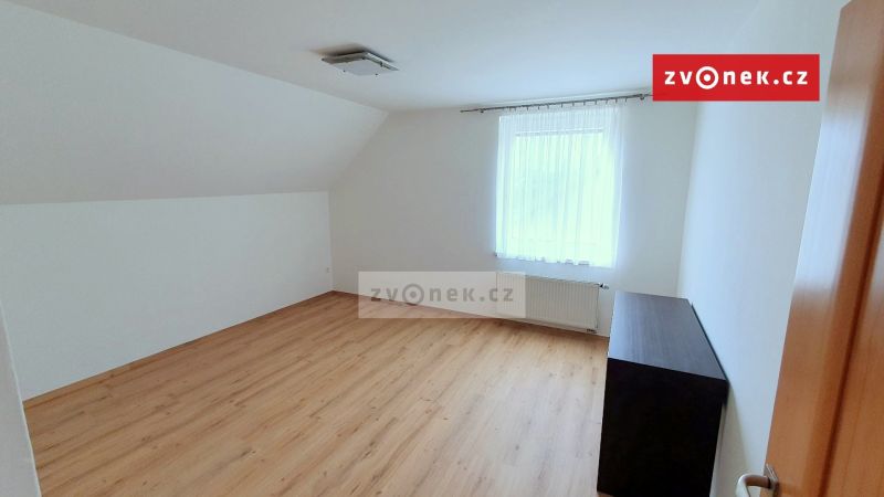 Pronájem rodinného domu 270 m², Zlín