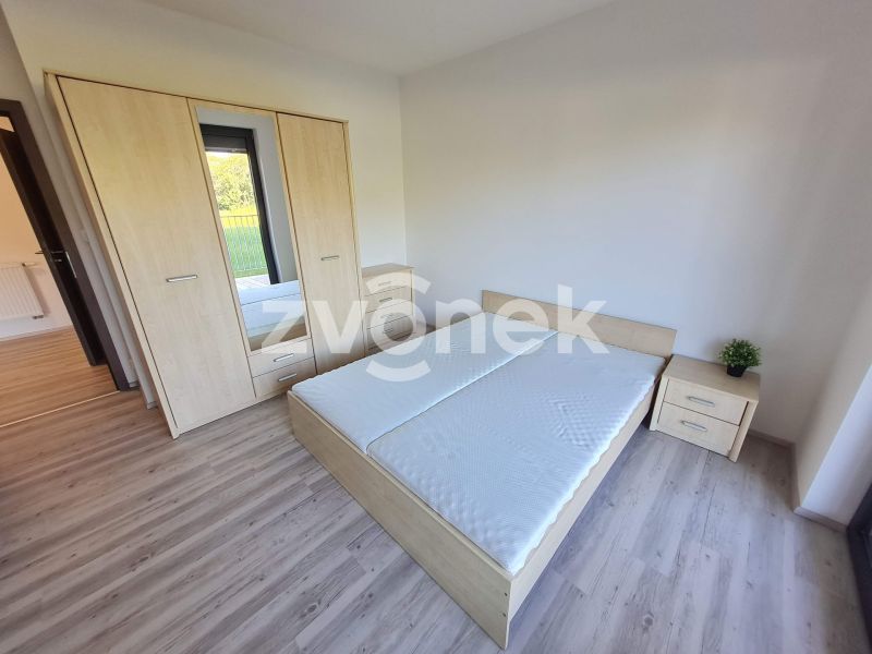 Pronájem bytu 2+kk 57 m², Zlín - Příluky