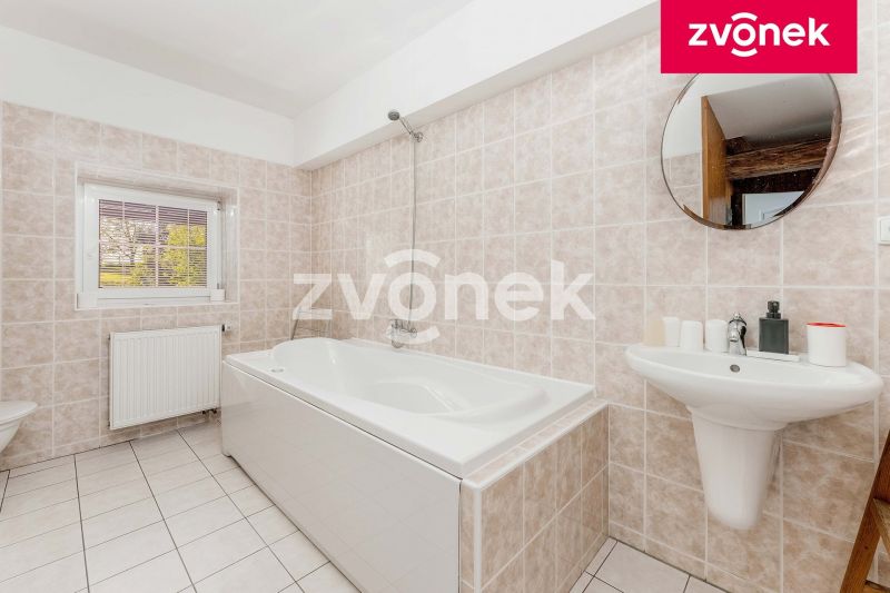 Prodej komerčního pozemku 4 200 m², Fryšták - Dolní Ves