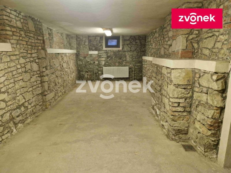 Pronájem obchodního prostoru 650 m², Uherské Hradiště