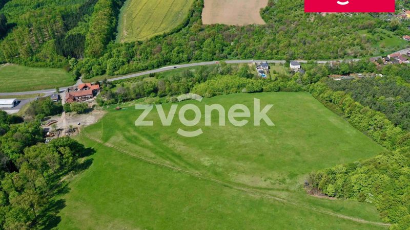 Prodej louky 44 190 m², Šarovy