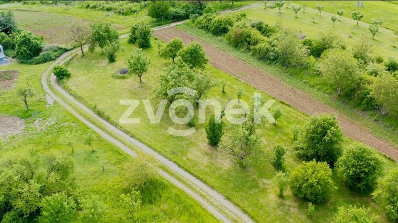 Prodej pozemku - 2 143 m², Zlechov