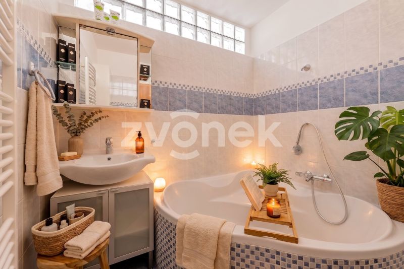 Krásný byt 3+kk Otrokovice - Trávníky, ul. SNP, balkon