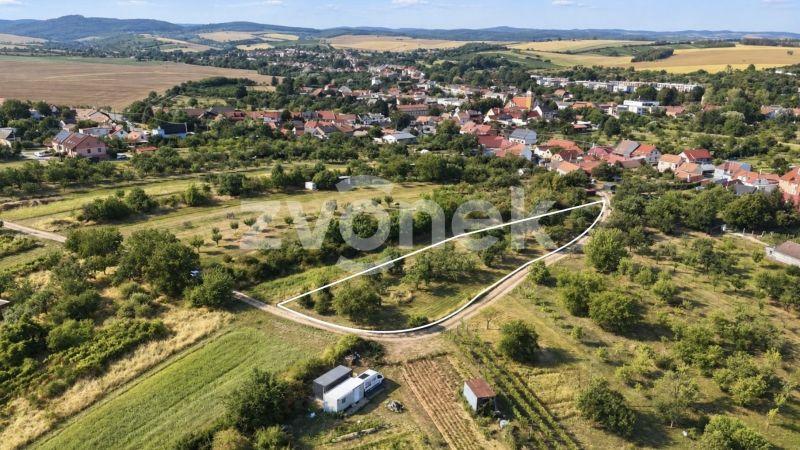Prodej stavebního pozemku 2 143 m², Zlechov