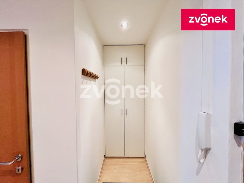 Prodej bytu 3+1 64 m², Zlín - Prštné