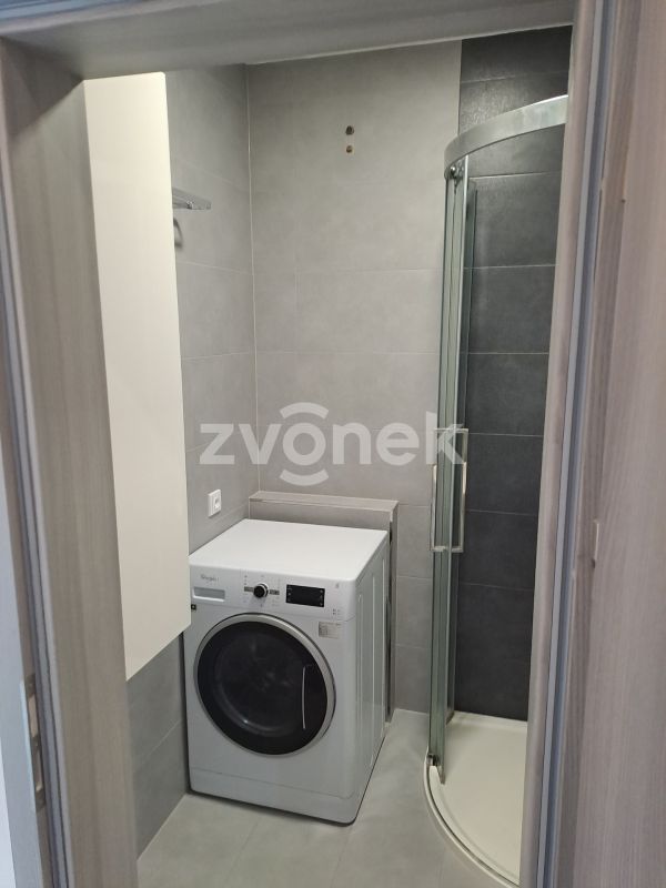 Pronájem bytu 2+1 53 m², Padělky - Zlín