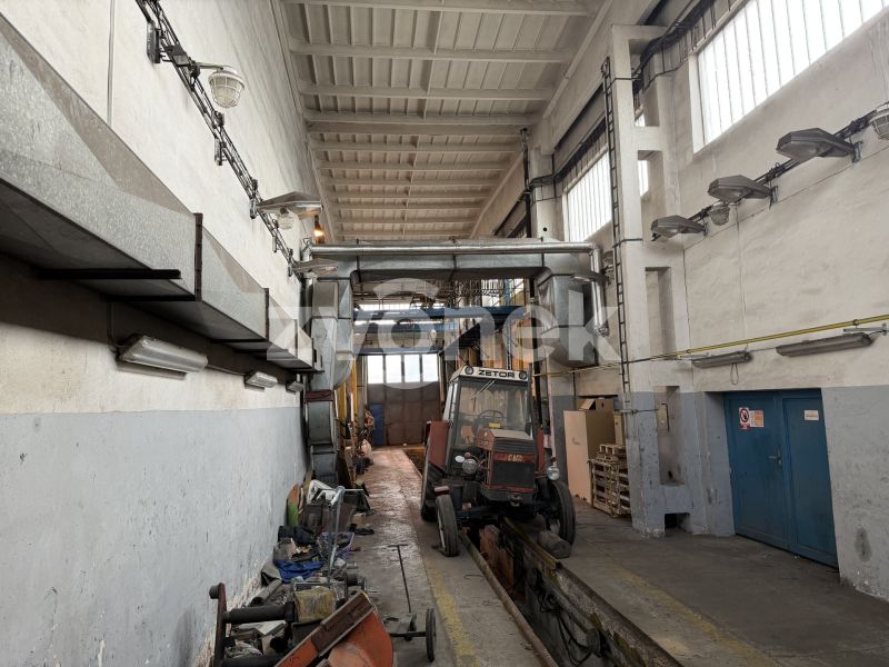 Pronájem dílny 188 m² se skladem a kanceláří – Slavičín