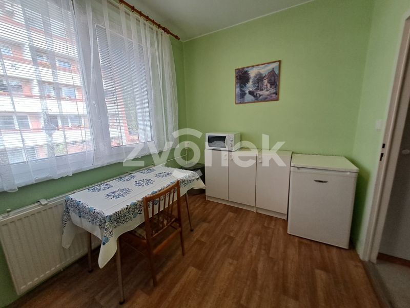Pronájem bytu 1+1 35 m², Zlín - U Trojáku
