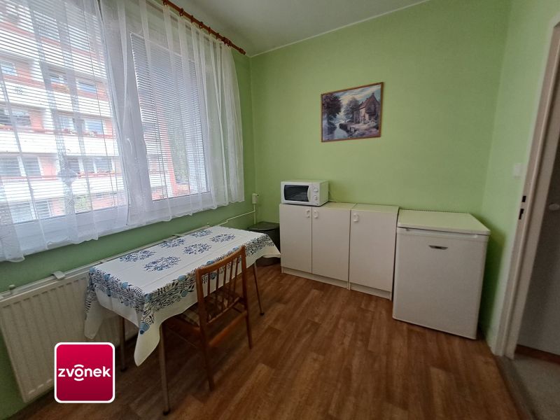Pronájem bytu 1+1 35 m², Zlín - U Trojáku