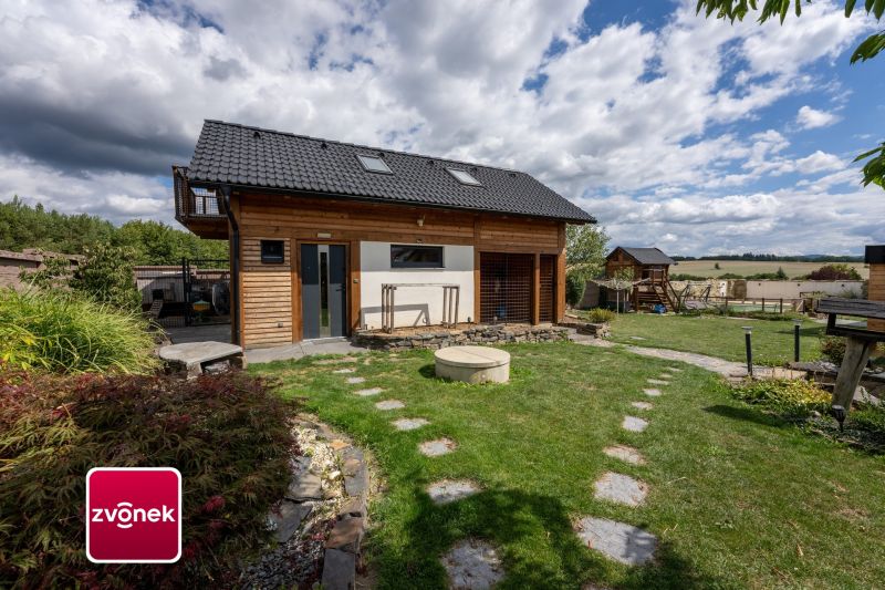 Prodej rodinného domu 4+kk, 191 m², Zádveřice-Raková