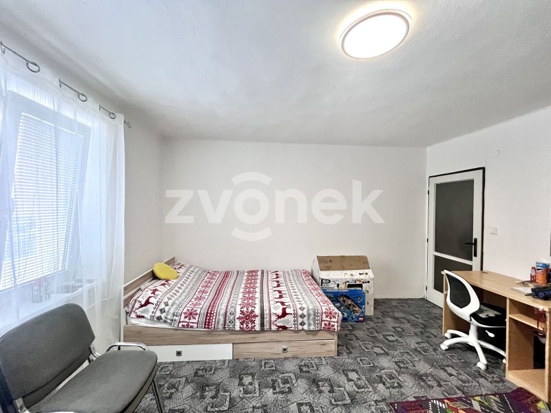 Pronájem bytu 2+1 s balkonem, ul. Bezručova, Otrokovice