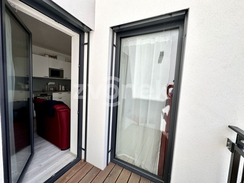 Pronájem moderní novostavby 1+kk s parkováním na Tyršově nábřeží ve Zlíně