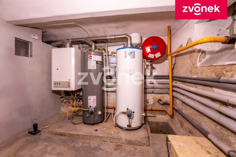 Prodej rodinného domu 400 m², Fryšták - Dolní Ves
