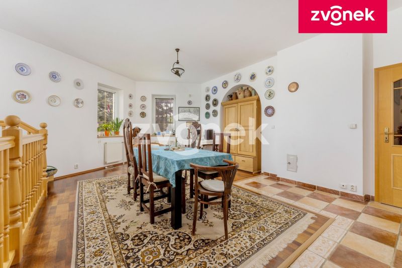 Prodej rodinného domu 180 m², Pozlovice