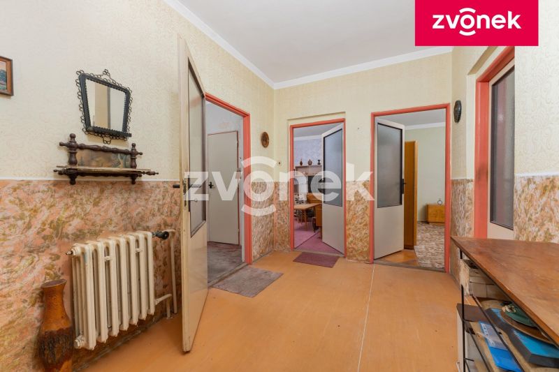 Prodej rodinného domu 250 m², Lukov