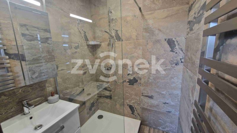 Pronájem bytu 3+1 62 m², po celkové rekonstrukci ve Štěpnicích, Uherské Hradiště